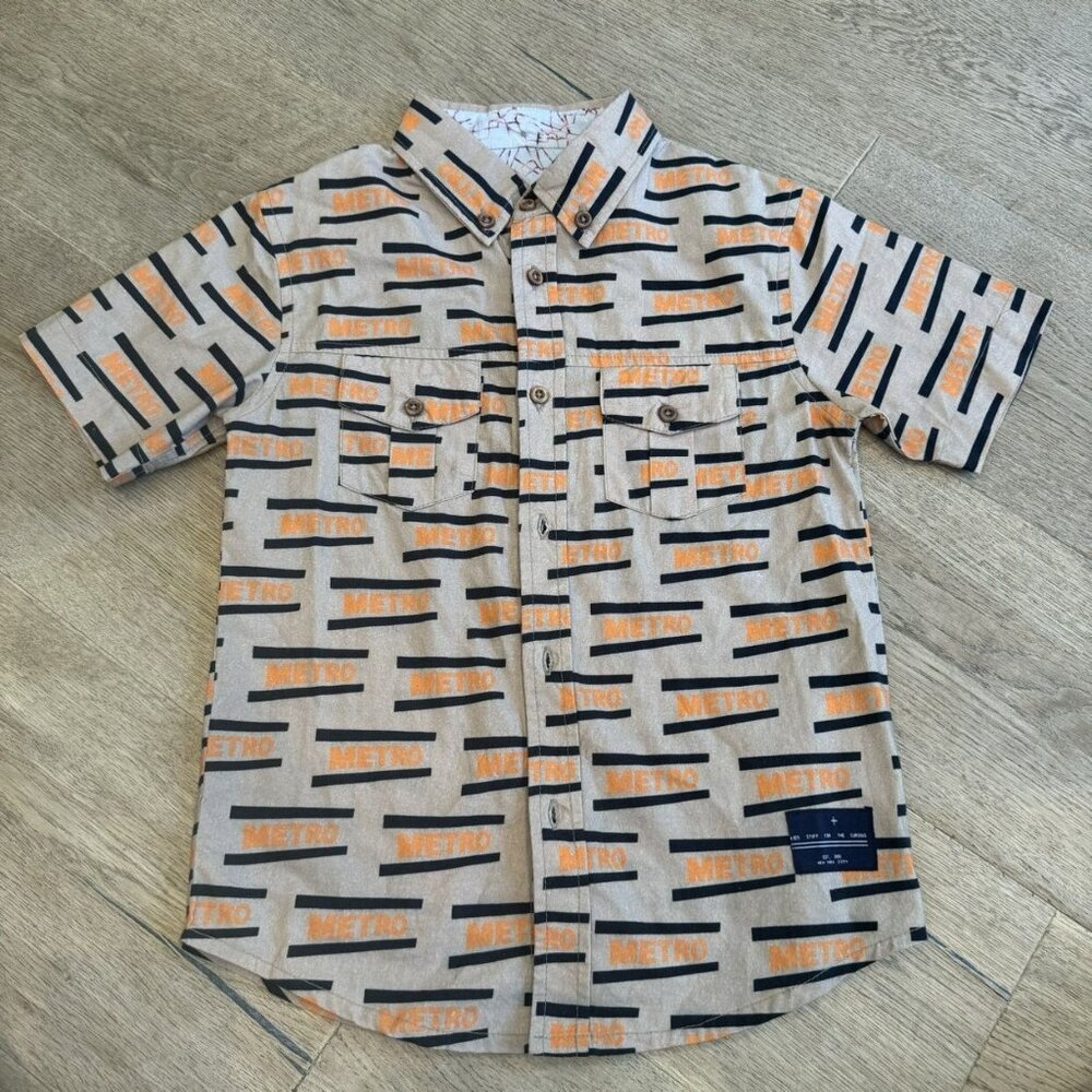Ágatha Cub Graphic Button Down Shirt